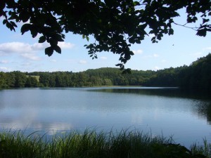 Uwischen dem Roten See liegr auf deem Weg zum Deichelsee noch der Hohlsee.