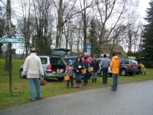 In Hof Glashagen ging es los. Hier beginnt der Wanderweg in das Glashäger Quellental.